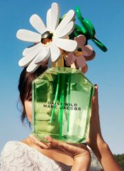 Marc Jacobs Daisy Wild Eau de Parfum - Adventurous Floral Women's Perfume - With Notes of Banana Blossom Accord, Jasmine & Macadamia Accord, Sandalwood & Vetiver des Sables - Image 5