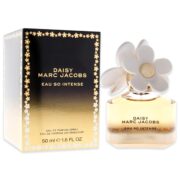 Marc Jacobs Daisy Eau so Intense Eau de Parfum – Radiant Floral Women's Perfume – With Notes of Strawberry, Golden Honey, Vanilla & Moss - Image 4
