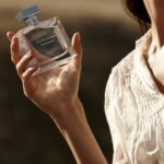 Ralph Lauren Romance Eau de Parfum - Floral Woody Perfume for Women - Image 3