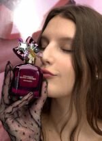 Marc Jacobs Perfect Absolute Eau de Parfum – Ambery Women's Perfume – With Notes Caramelized Fig Accord, Jasmine Absolu & Rich Amber Accord - Image 3